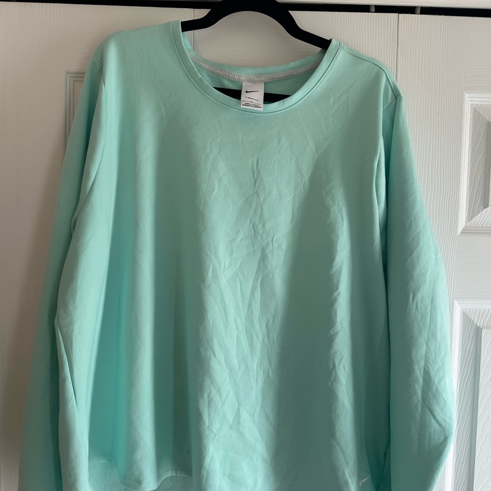 Never Worn Nike Mint Green Long Sleeve Shirt